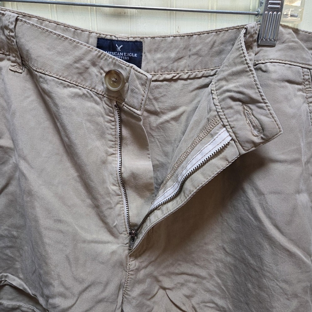 American Eagle Outfitters Shorts Womens 18 Beige Lyocell Relaxed Chino Casual - Picture 3 of 7